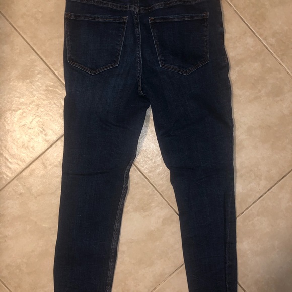 OLD NAVY DENIM ROCKSTAR RIPPED JEANS - Picture 5 of 7